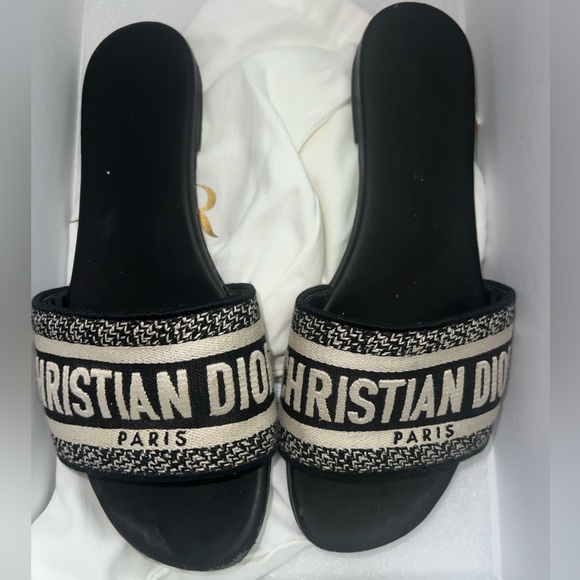Dior slides - Picture 9 of 9